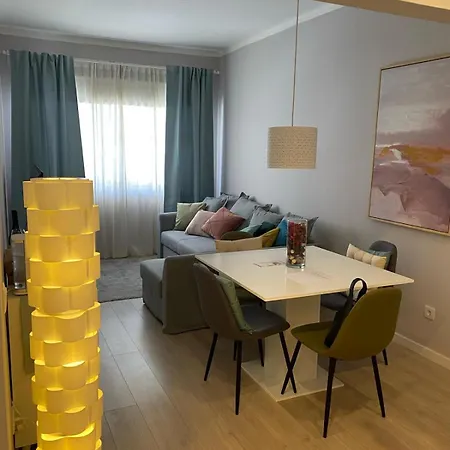 Lcf - 2 Bedroom With Private Bbq Garden *