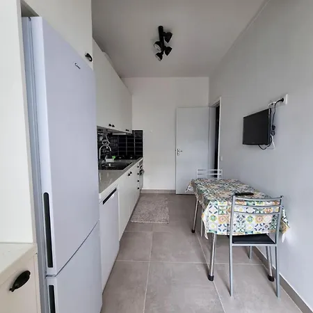 Lcf - 2 Bedroom With Private Bbq Garden Apartmán *